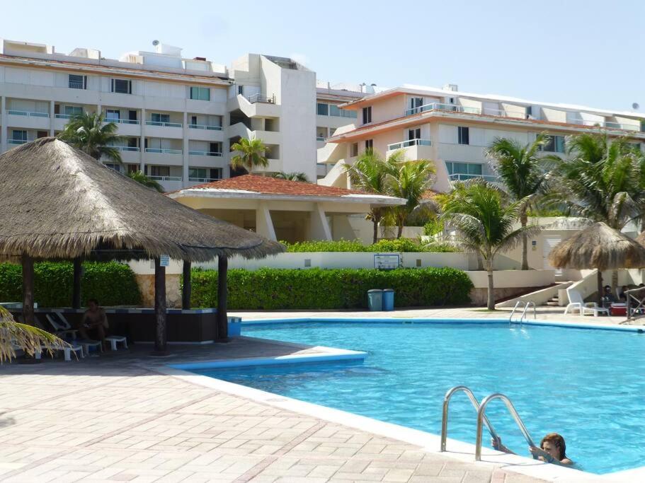 Great Price, Beautiful Beach And Pool, 1 Bedroom Cancun Exterior photo